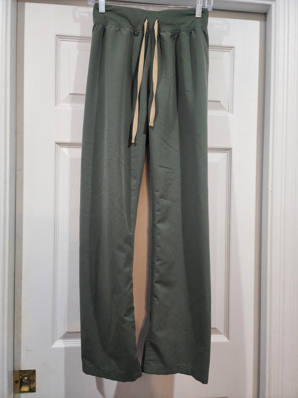 Figs Olive Straight-Leg Drawstring Pants with Tan Waist Ties